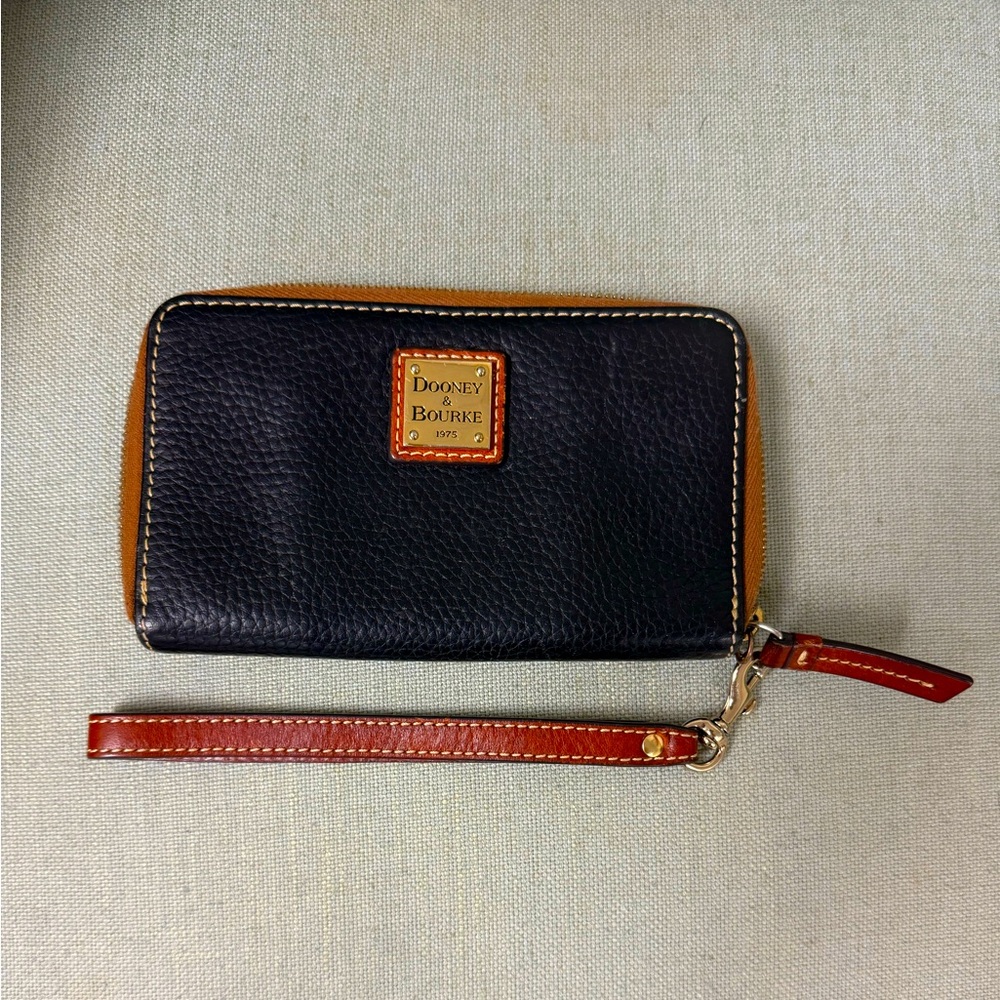 Dooney & Bourke Pebble Leather Phone  Wristlet Wallet
